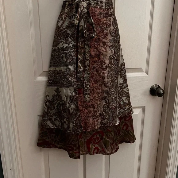 Silk one size wrap around skirt-Kaniza- Imported- 36” Length- NEW - Picture 1 of 14